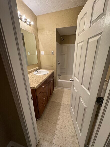 Building Photo - 114 W Berkeley St