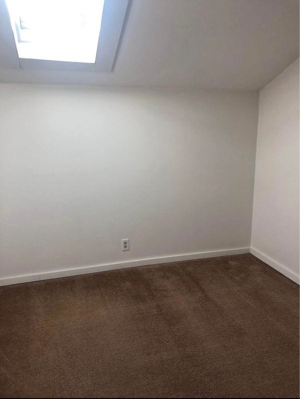 Building Photo - 748 Calef, 3