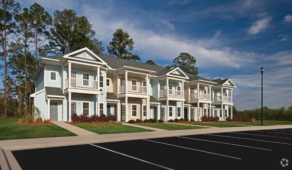 Primary Photo - Marne Point Apartments