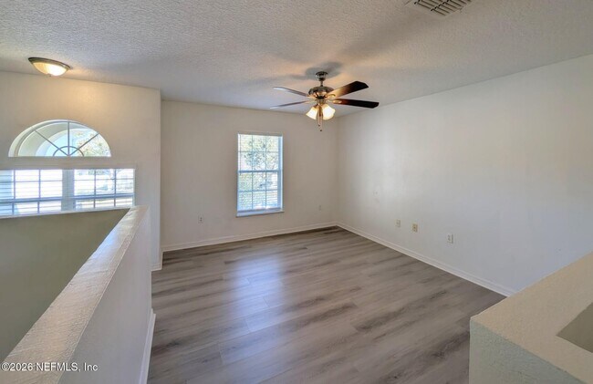 Building Photo - 5430 Shady Pine St S