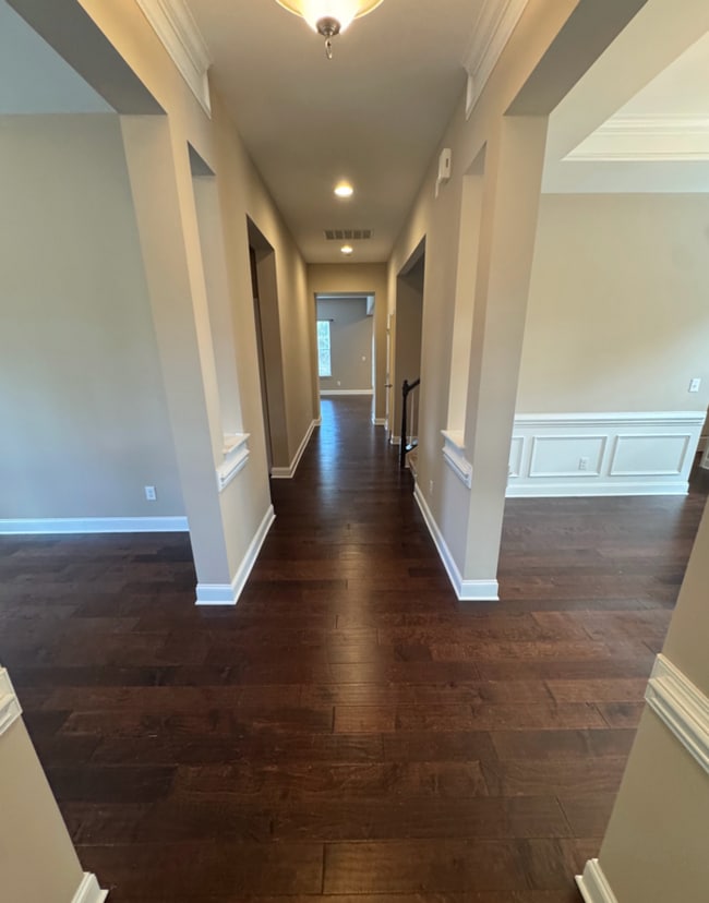 Building Photo - Spacious 5-Bedroom Home in Mooresville wit...