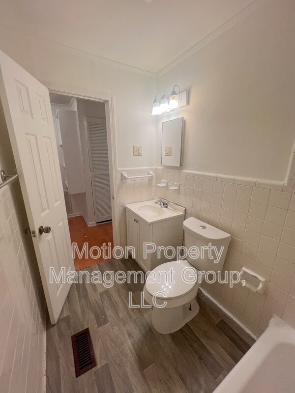 Building Photo - 3079 Marie Cir