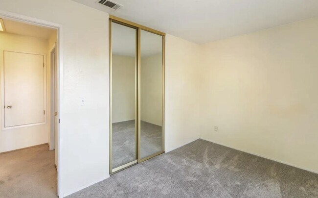 Building Photo - 2728 Almondwood Way