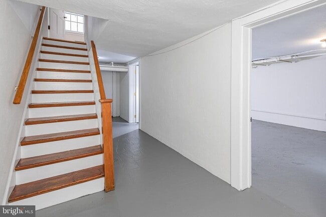 Building Photo - 150 Prospect Ave