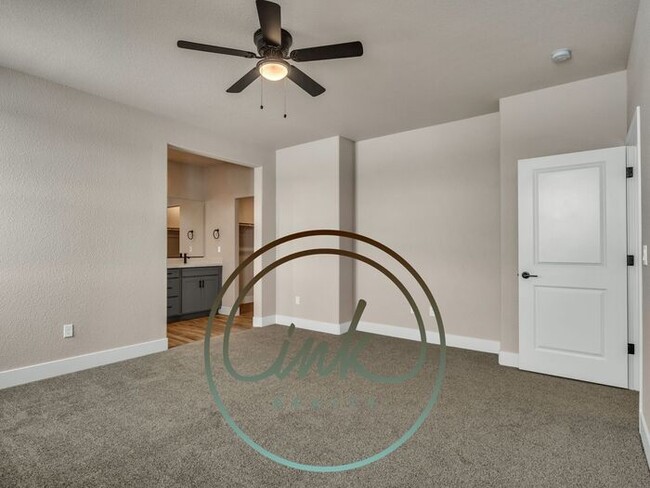 Building Photo - Brand New Townhouses in Gardnerville