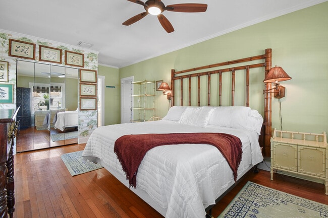 Building Photo - 194 Almeria Rd