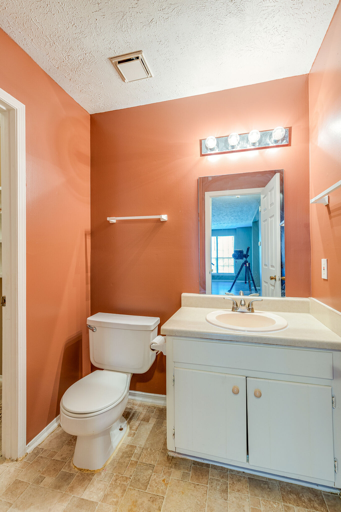 Building Photo - 802 Rachels Vw