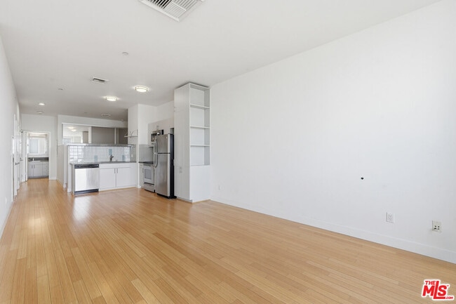 Building Photo - 3810 Wilshire Blvd