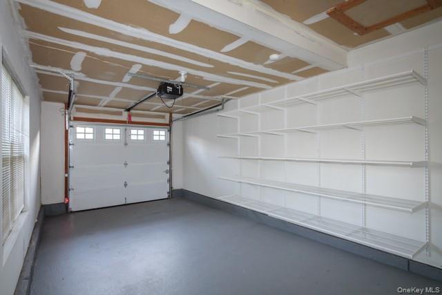 Building Photo - 1 Overlook Dr