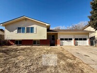 Building Photo - 310 Fairfax St