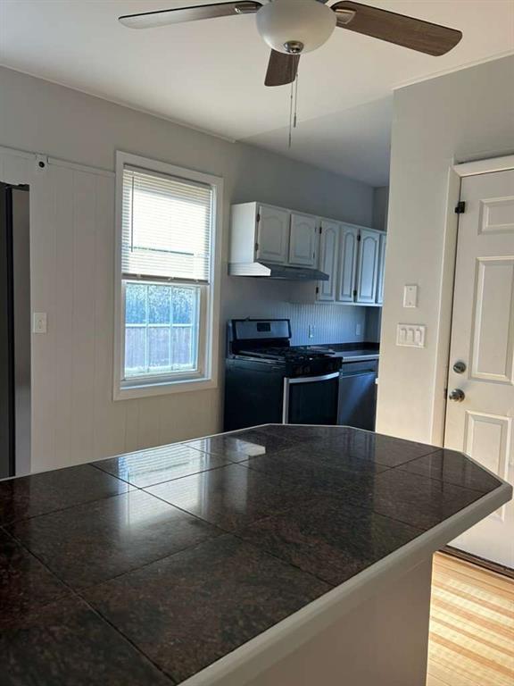 Building Photo - 336 River Ave