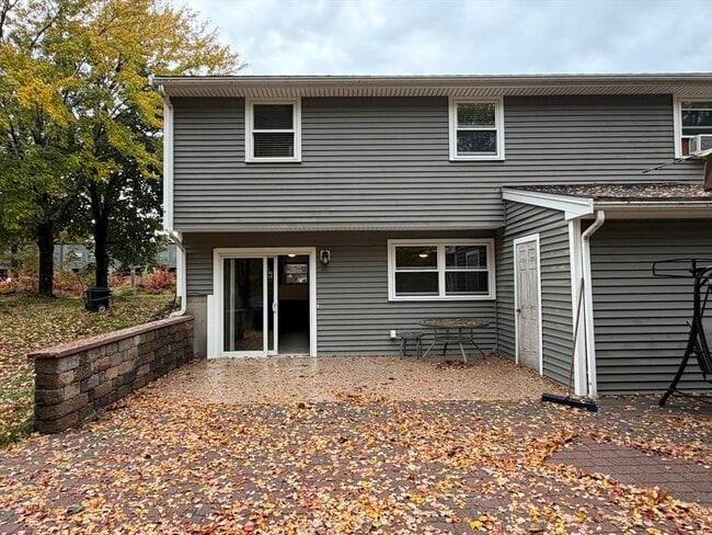 Building Photo - 90 High St