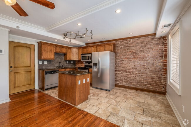 Interior Photo - Baltimore Arms Apartments