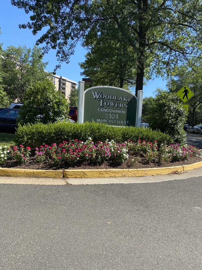 Entrance - 3101 S Manchester St