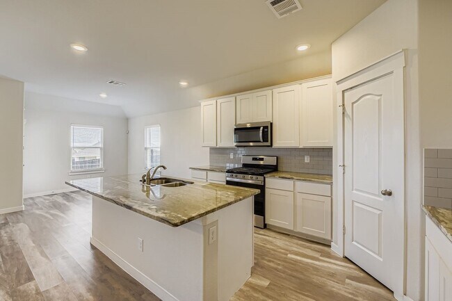 Building Photo - 6132 True Vine Rd