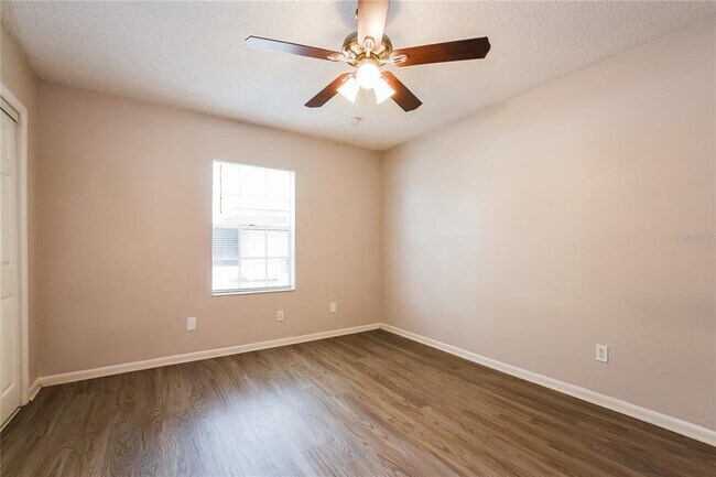 Building Photo - 705 Woodlawn Dr