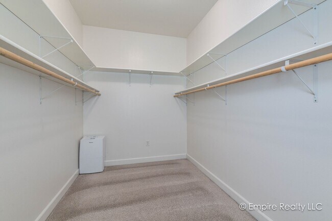 Building Photo - 4 BD Single Family Home in North Pole