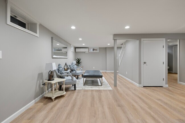 Building Photo - 60 Indian Spring Rd