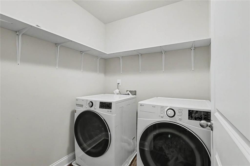 Building Photo - 350 McGiboney Ln