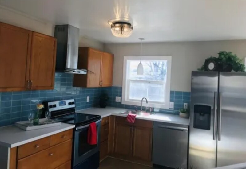 Building Photo - 2226 N Circle Dr