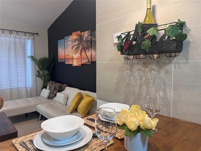 Building Photo - 2216 Grand Cayman Ct