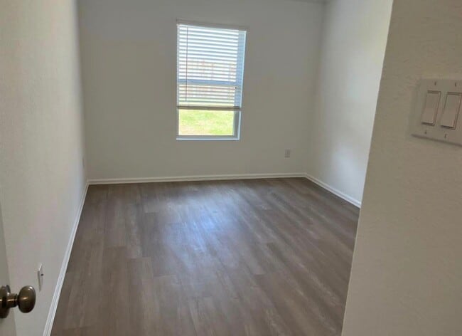 Building Photo - 5224 Pine Pass Dr