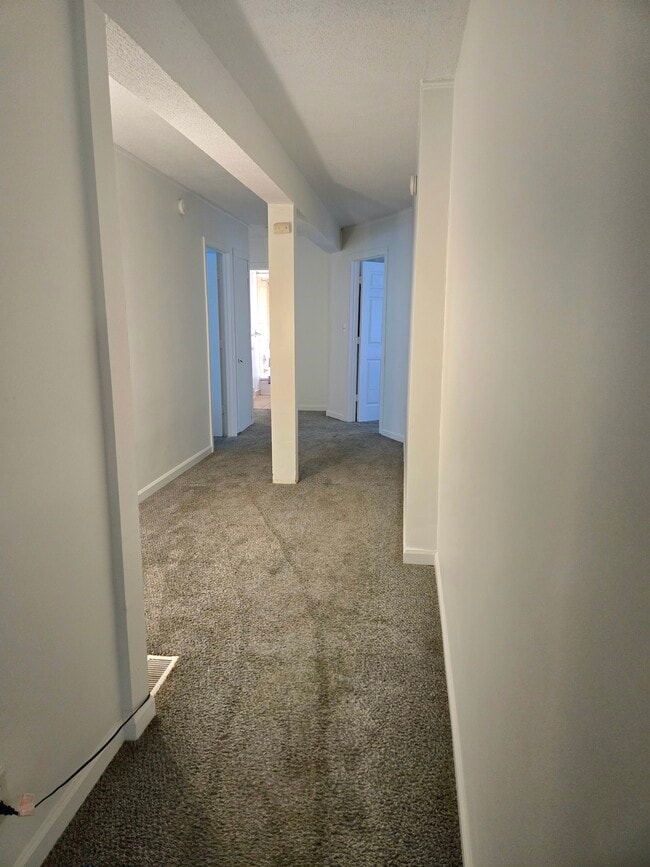 Building Photo - 3913 Thomas Ave N