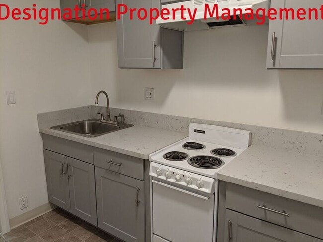 Building Photo - 1047 S Los Robles Ave