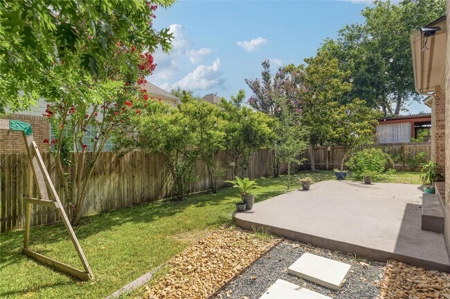 Building Photo - 2279 Fernspring Dr