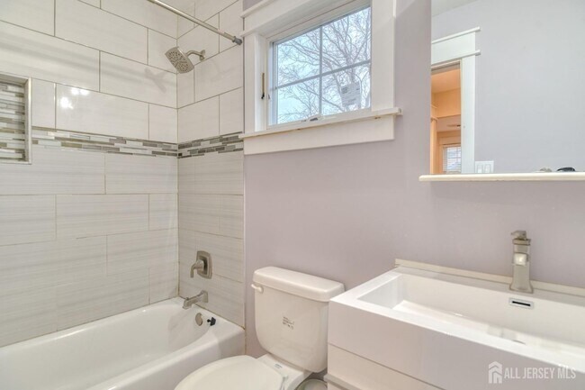 Building Photo - 30 Clara Dr