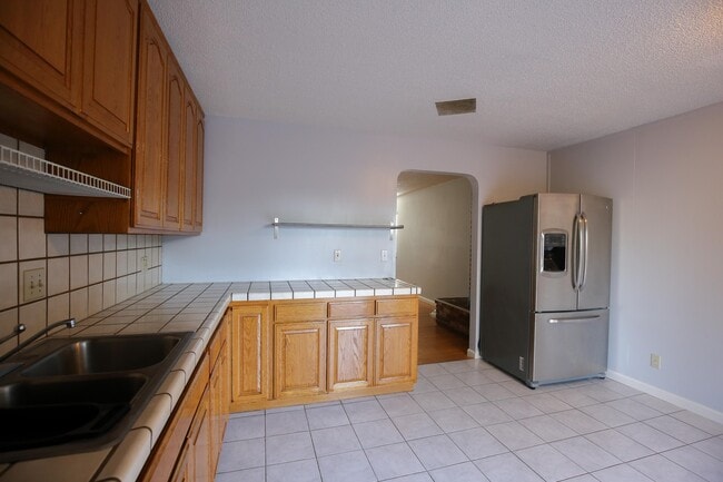 Building Photo - Floresta Gardens San Leandro Ranch Home