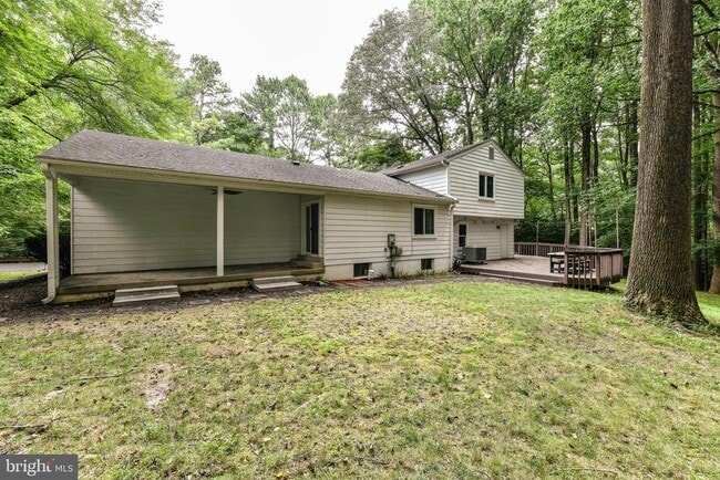 Building Photo - 12231 Westwood Hills Dr