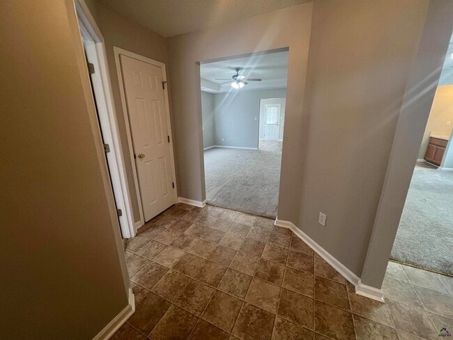 Building Photo - 215 Haverhill Cir