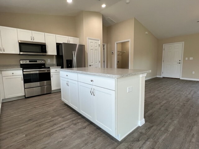 Building Photo - **Beautiful Home for Rent 3 Bd 2Bath
