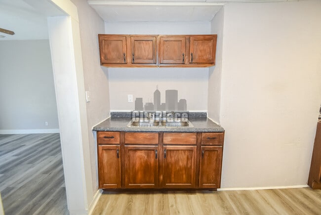 Building Photo - 2314 Union St