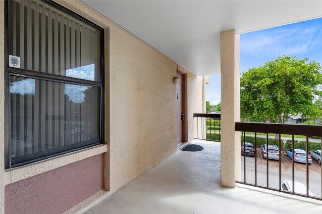 Building Photo - 8429 Forest Hills Dr