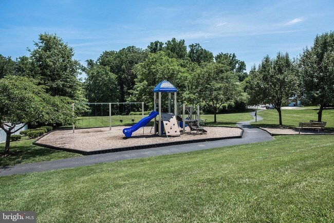 Building Photo - 2002 Peggy Stewart Way