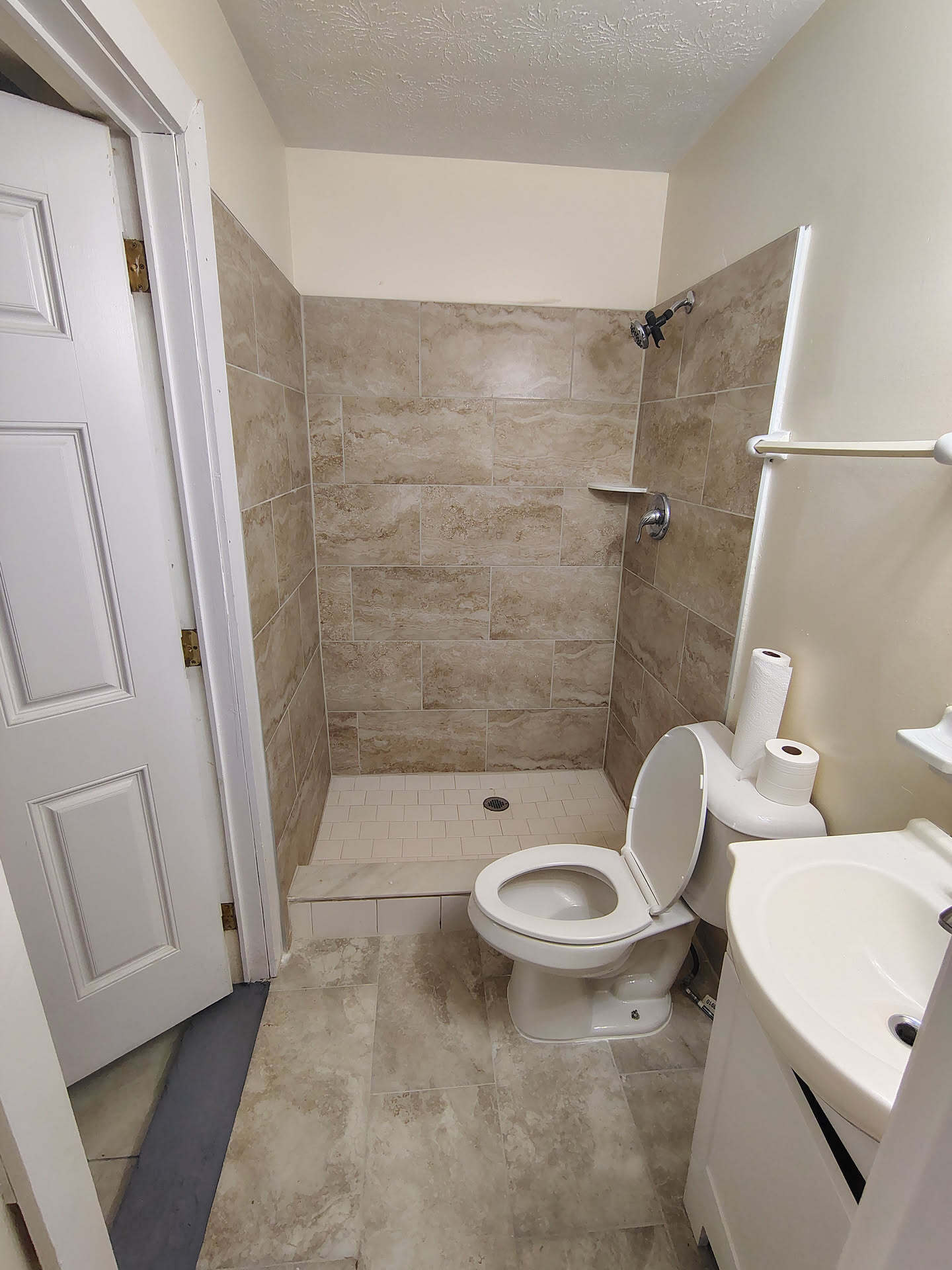 Building Photo - 2537 Chris Ct