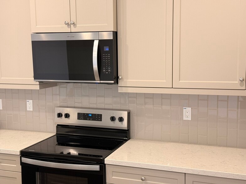 Kitchen - 4249 E Rincon St