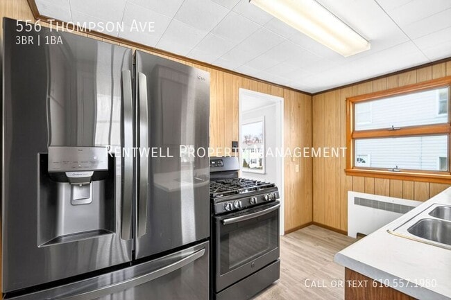 Building Photo - 556 Thompson Ave