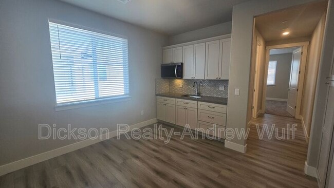 Building Photo - 3152 Orrizonte Ter