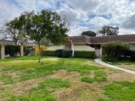 Building Photo - 4150 Lake Harbor Ln