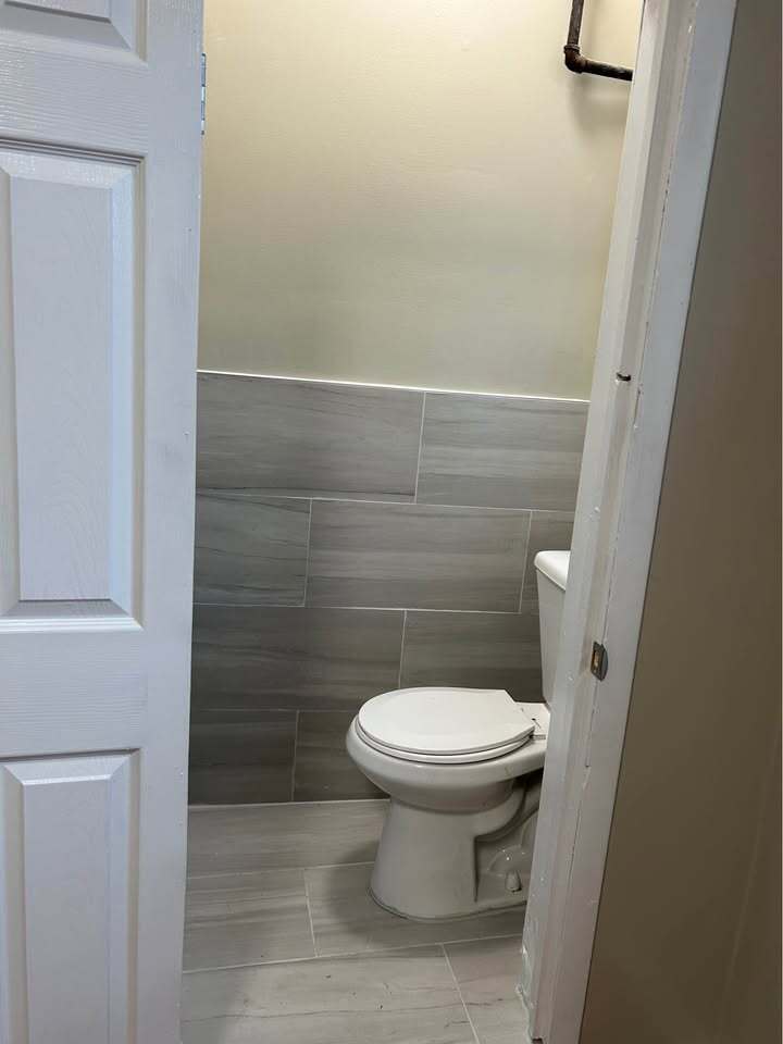 Building Photo - 3242 W 38th Pl