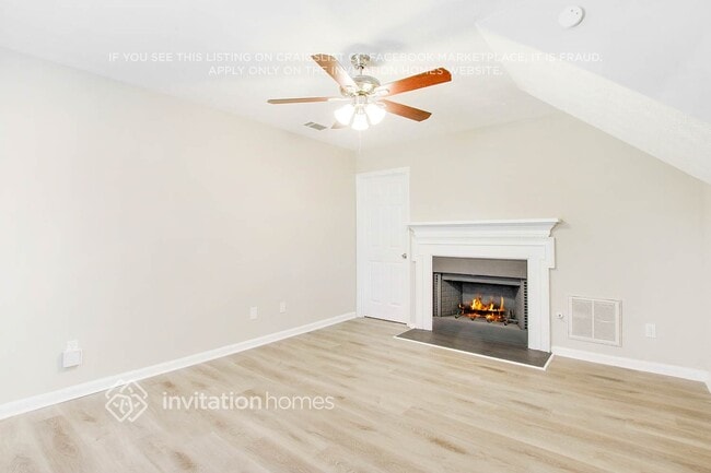 Building Photo - 1599 Clifton Downs Dr SE
