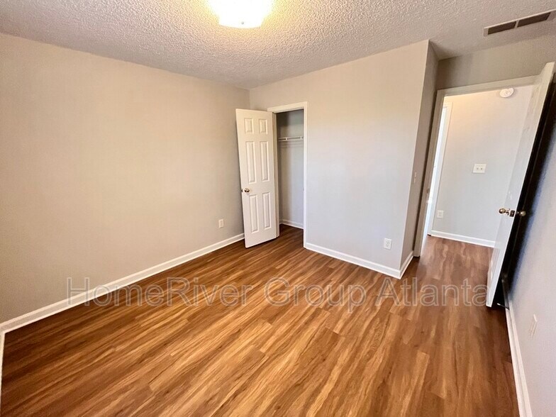 Building Photo - 1524 Mill Creek Rd