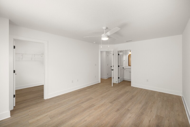 Building Photo - 604 Fir Ave