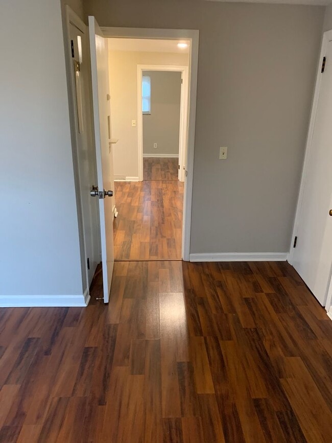 Building Photo - Charming 4-bedroom, 2-bathroom home located in the Covedale area