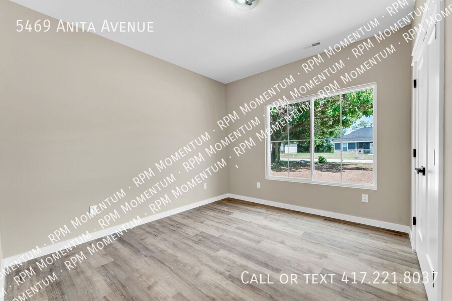 Building Photo - 5469 Anita Ave