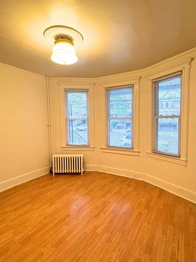 Building Photo - 186 Avenue C