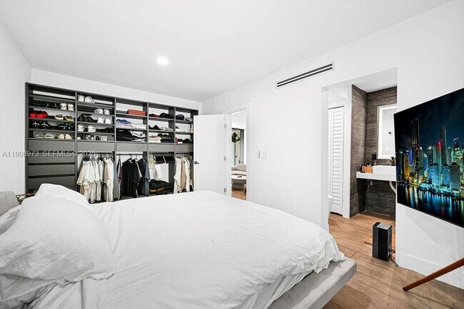 Building Photo - 85 NW 47th St